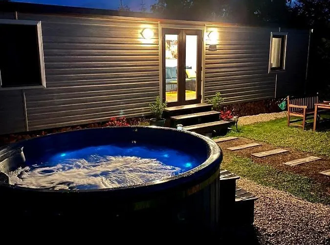 Domcek Pod Orechom * Krásnohorské Podhradie