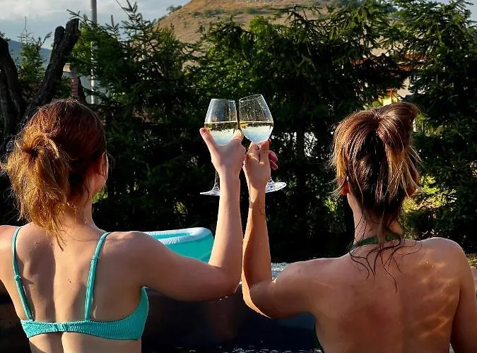 Semesterbostad Domcek Pod Orechom *